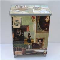 In der Theatergarderobe   