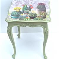 Beistelltisch "Kakteensammlung"