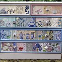 Sideboard "Blaues Geschirr"