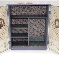 Puppenschrank "Hier wohnt die kleine Prinzessin"